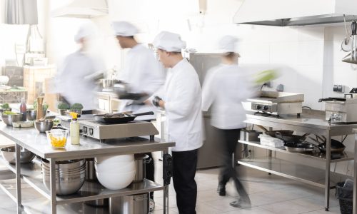 BTS – Management en hôtellerie – restauration (option B : Management d’unité de production culinaire)